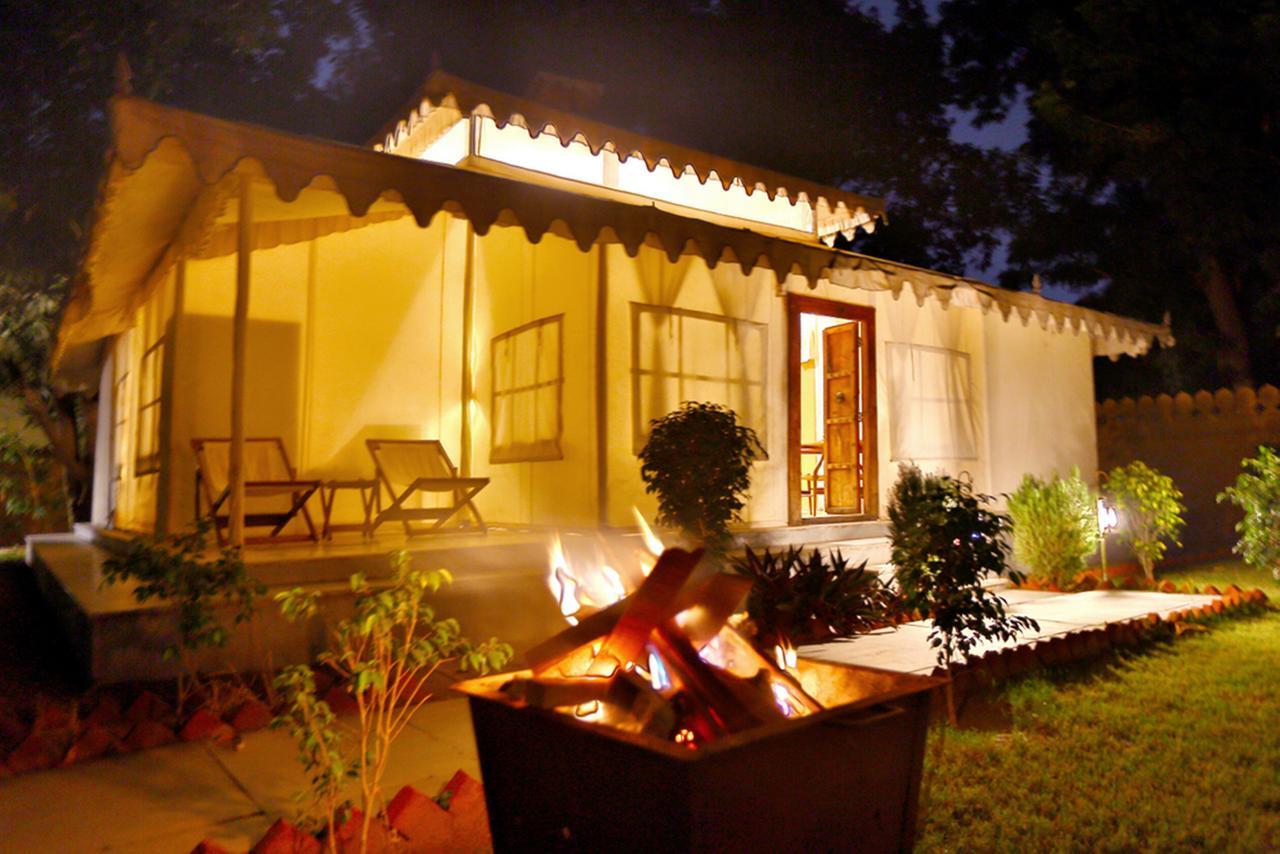 Regenta Resort Vanya Mahal Ranthambore ซาวาย มาโดปูร์ ภายนอก รูปภาพ