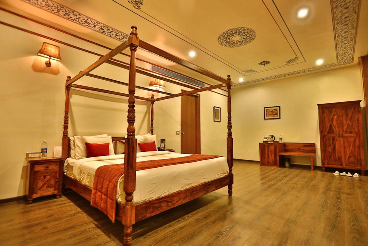 Regenta Resort Vanya Mahal Ranthambore ซาวาย มาโดปูร์ ภายนอก รูปภาพ