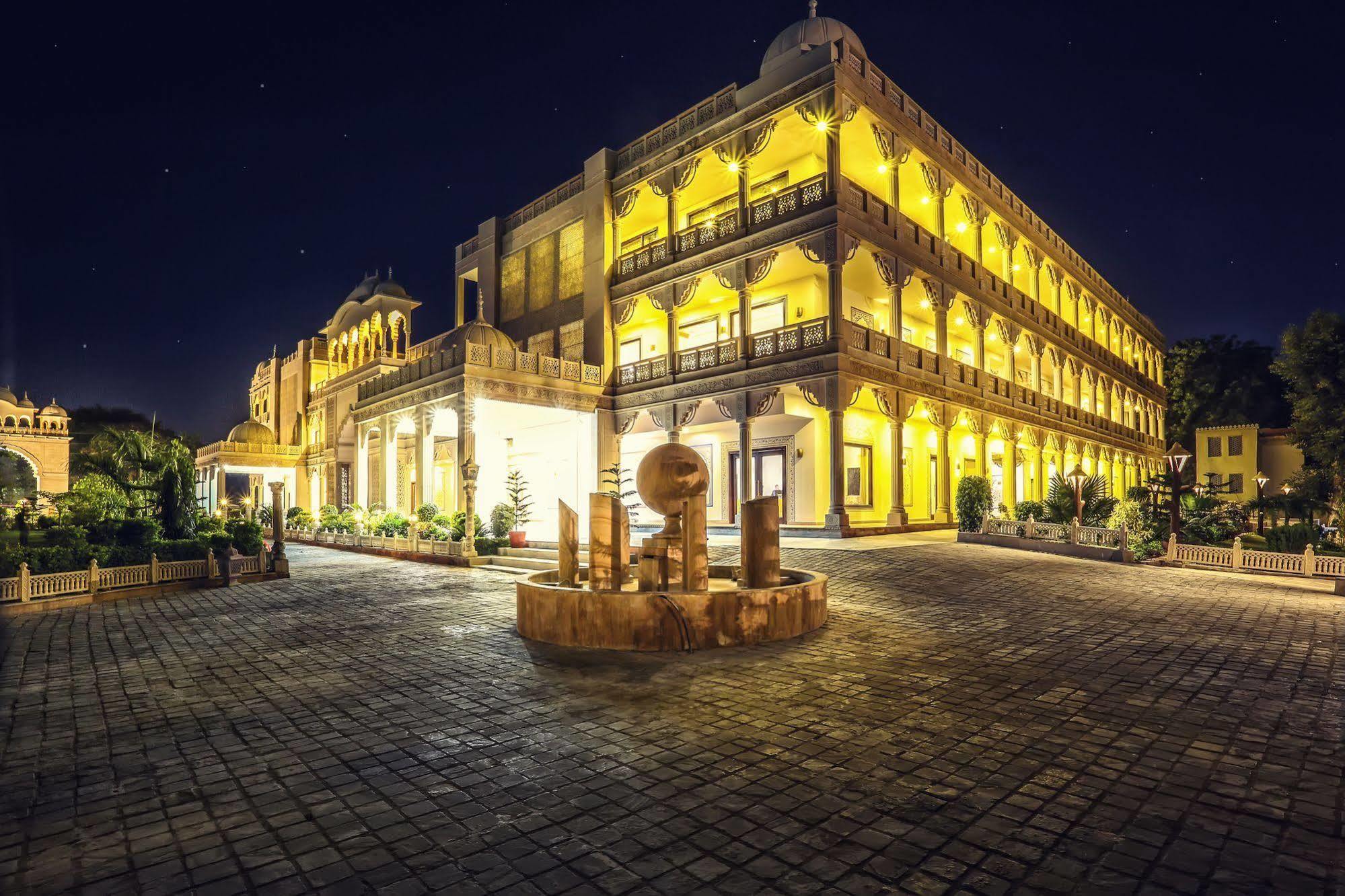 Regenta Resort Vanya Mahal Ranthambore ซาวาย มาโดปูร์ ภายนอก รูปภาพ